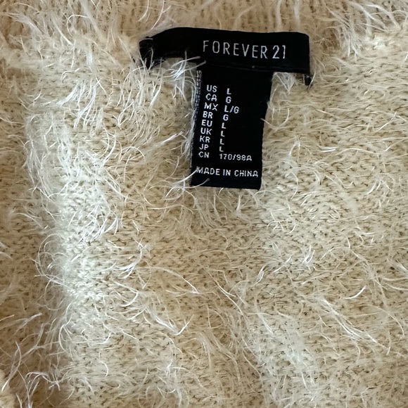 FUZZY SCOOP NECK YELLOW CROP TOP - Picture 2 of 2